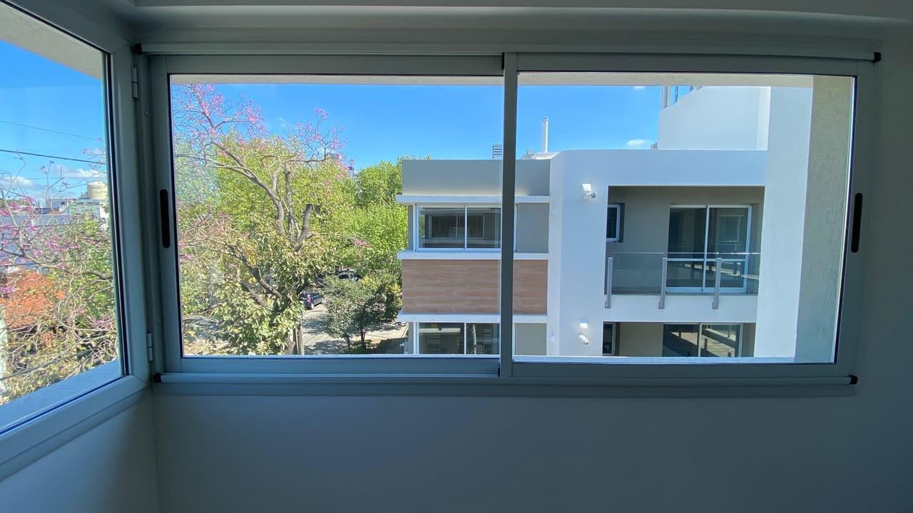 Foto de Venta Departamentos dos ambientes con cochera en construcción en, imagen 2