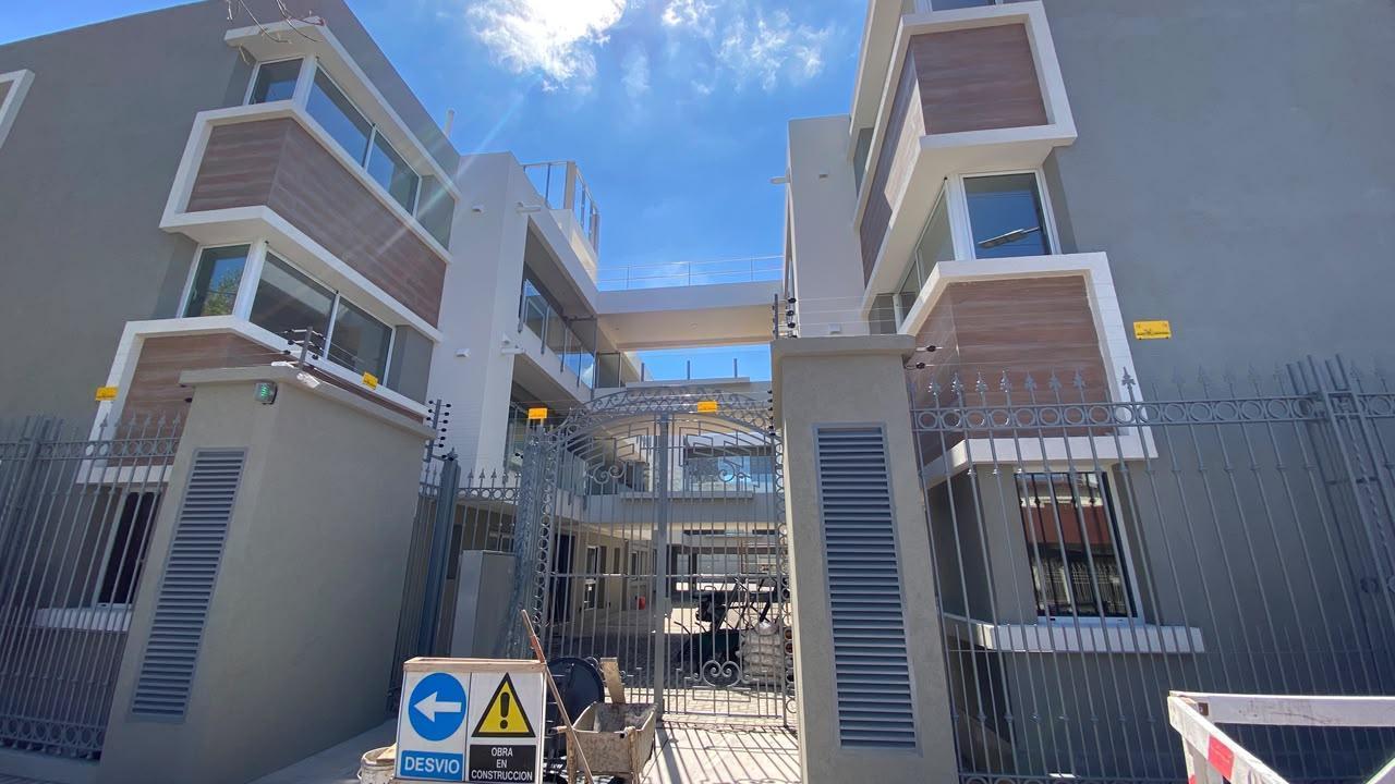 Foto de Venta Departamentos dos ambientes con cochera en construcción en, imagen 1