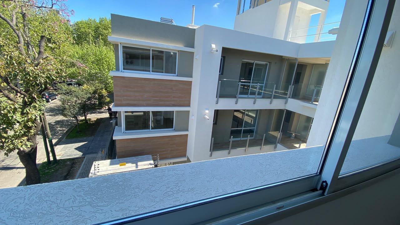 Foto de Venta Departamentos dos ambientes con cochera en construcción en, imagen 3