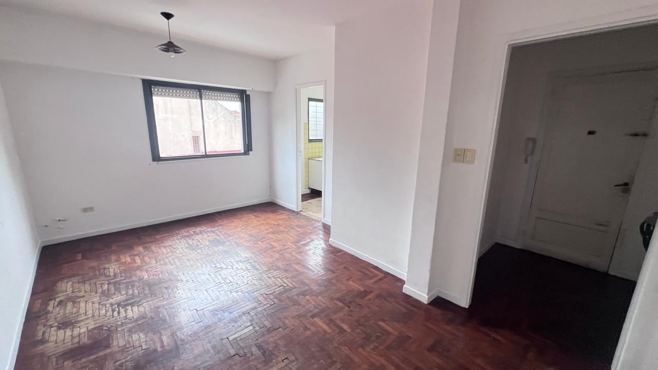 Foto de Venta departamento 2 ambientes en Lanús, imagen 1