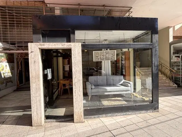 Local en Lomas de Zamora 4