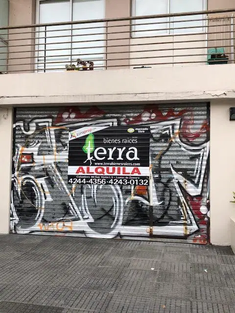 LOCAL CENTRICO 4