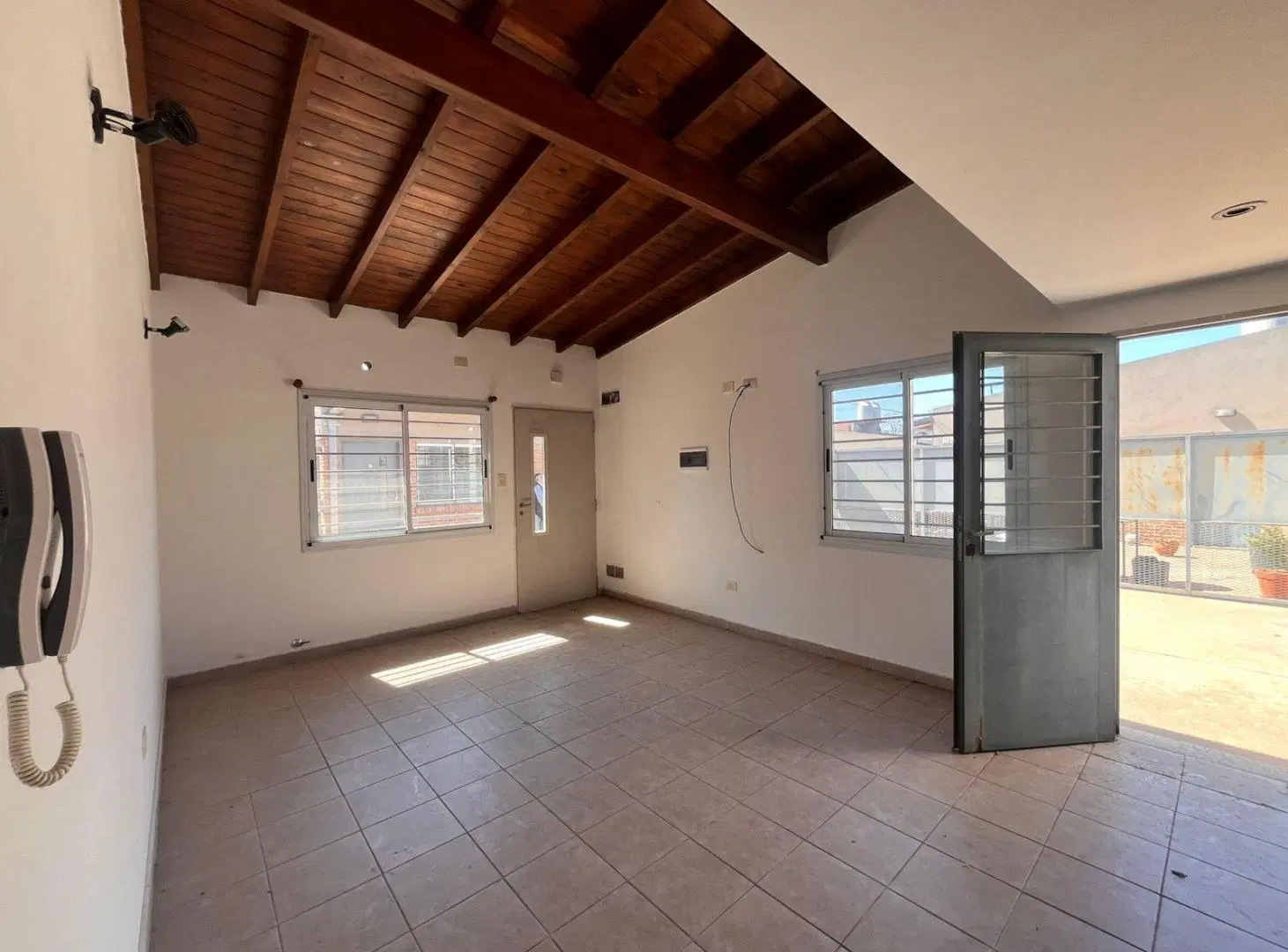 Departamento PH  en Alquiler en Lomas de Zamora,  G.B.A. Zona Sur 3