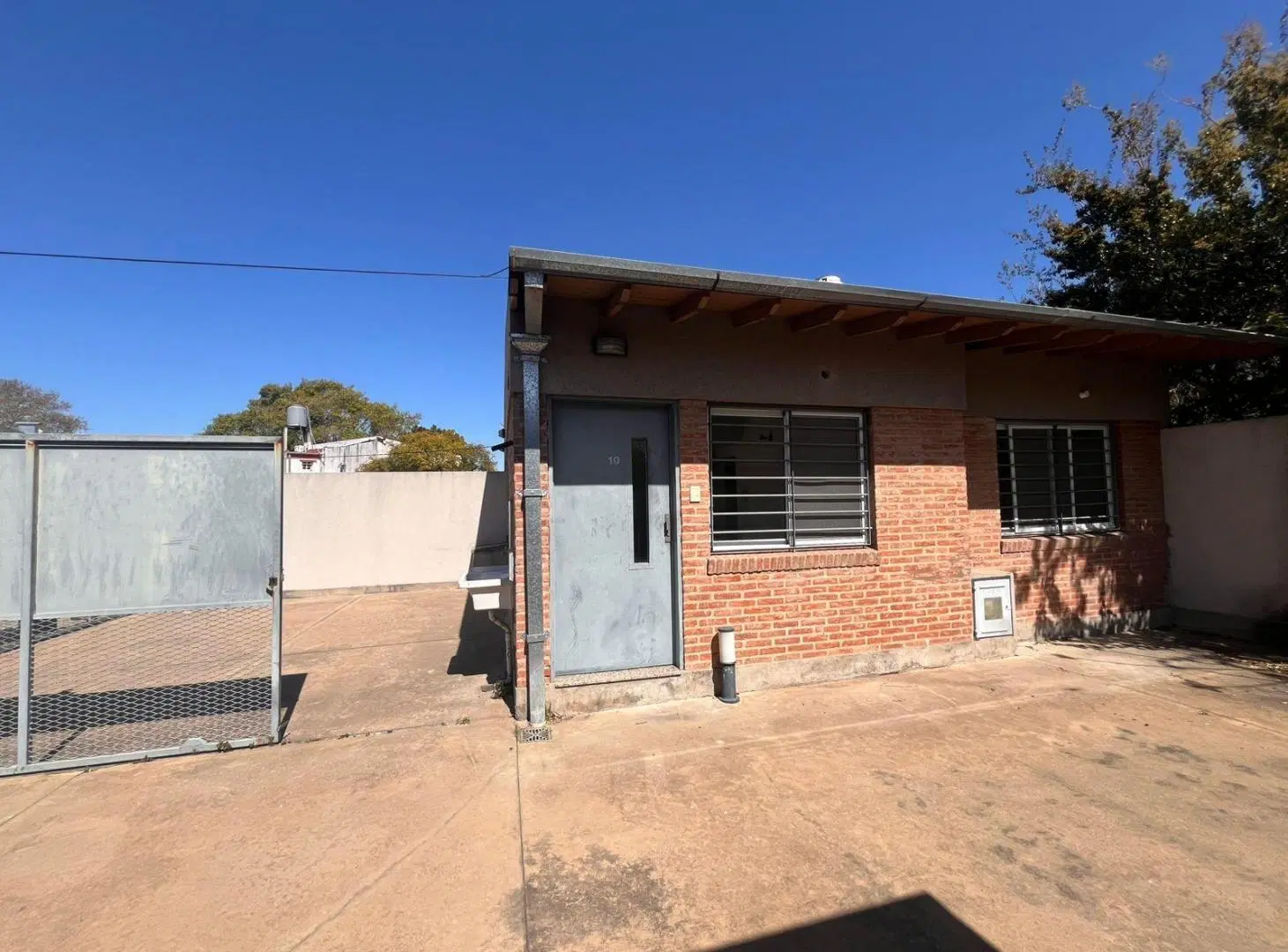 Departamento PH  en Alquiler en Lomas de Zamora,  G.B.A. Zona Sur 2