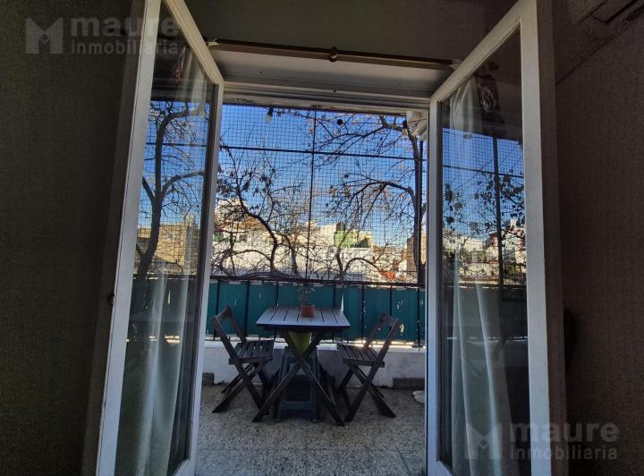 Venta 3 ambientes tipo PH con balcón en Parque Chas Muy bajas expensas! 2