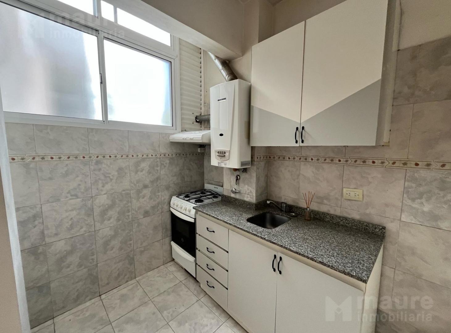 Depto de 2 dormitorios reciclado en venta 2do piso por escalera Palermo