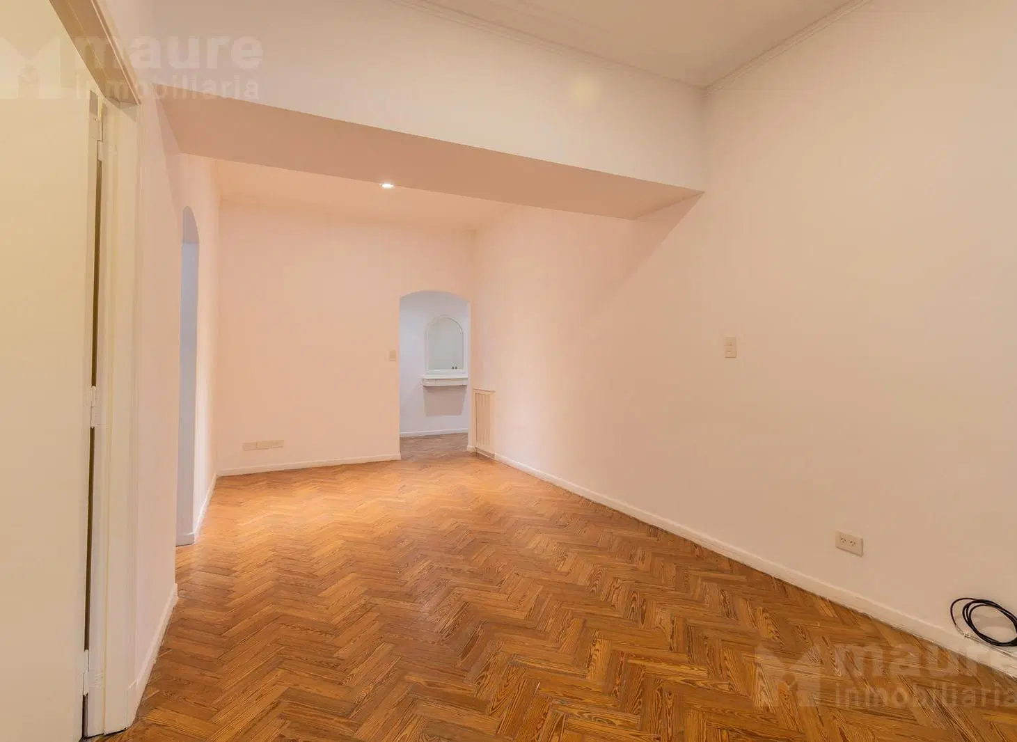 3 ambientes de un dormitorio escritorio y patio en venta en Las Cañitas 5