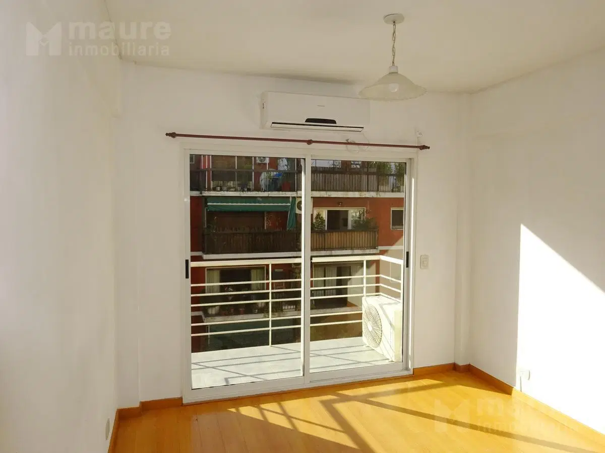 Semipiso en alquiler en Belgrano/Colegiales de 1 dormitorio y un pequeño escritorio 5
