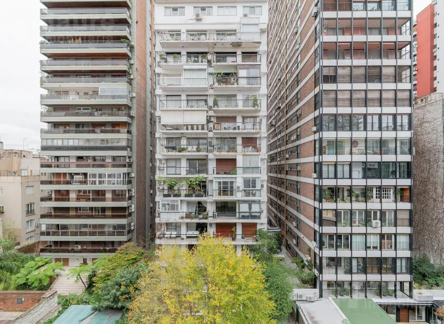Departamento de 3 ambientes en venta en Barrio Parque 4