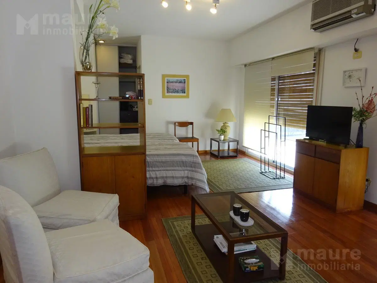 Monoambiente con terraza para 2 personas en alquiler temporario en Belgrano 5
