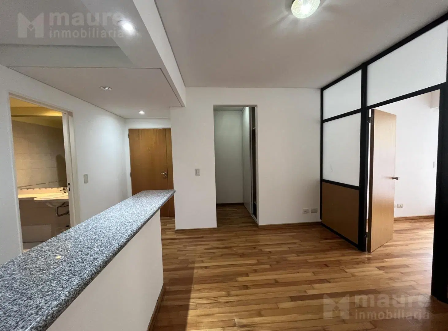 Monoambiente dividido de 40m2 balcón y con Amenities en ALQUILER Las Cañitas 8