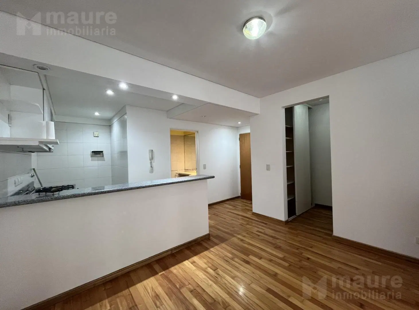 Monoambiente dividido de 40m2 balcón y con Amenities en ALQUILER Las Cañitas 1