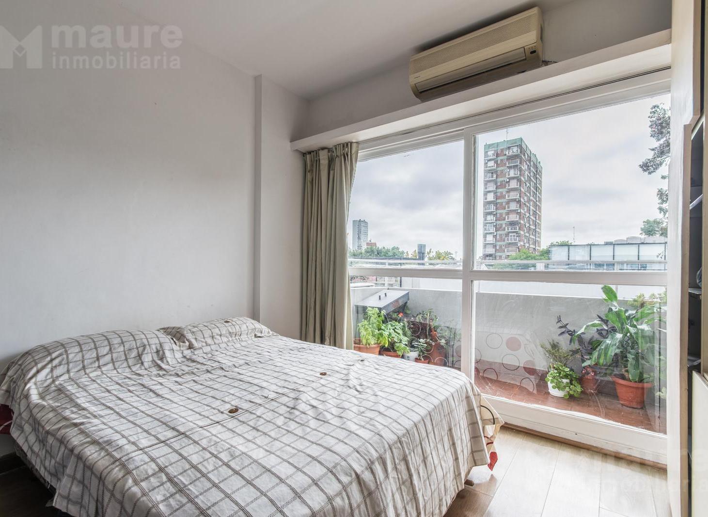 Foto de Monambiente con balcón luminoso en venta en Las Cañitas, imagen 2