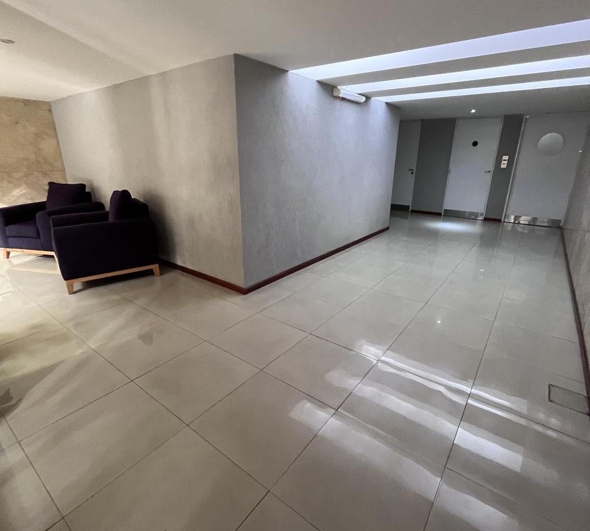 Alquiler Semipiso 3 Ambientes con Balcón y Vista Abierta - Flores