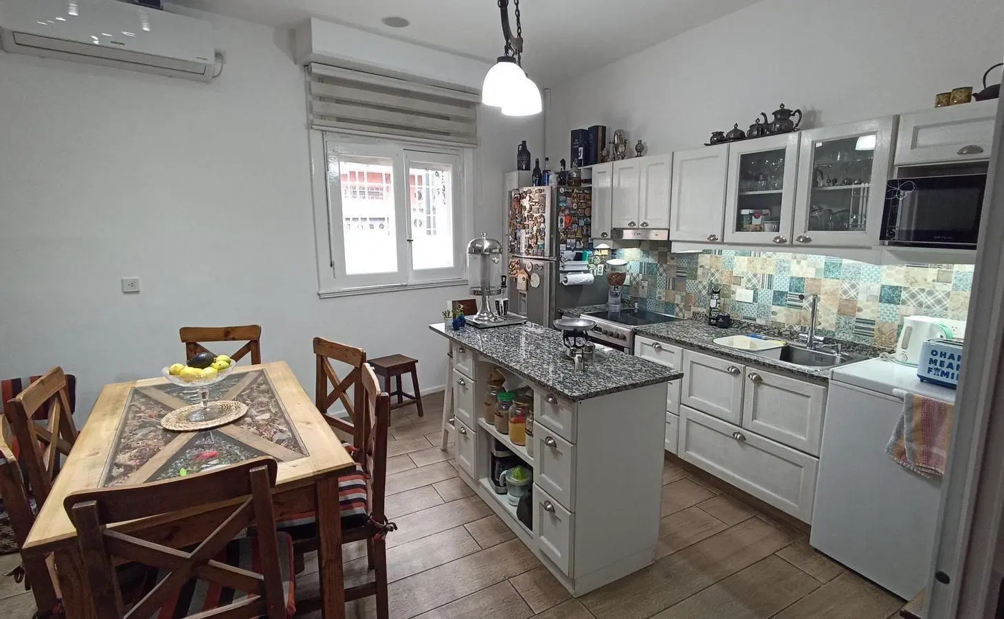 Impecable PH de 3 Ambientes al Frente con Patio – Totalmente Reciclado – Sin Expensas – Flores 4