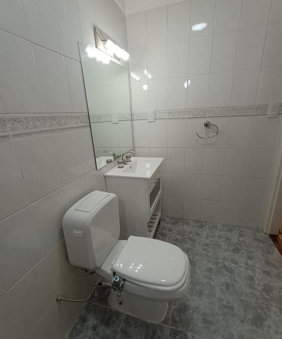 Foto de Monoambiente al frente con balcon gde, ideal vivienda o apto, imagen 3