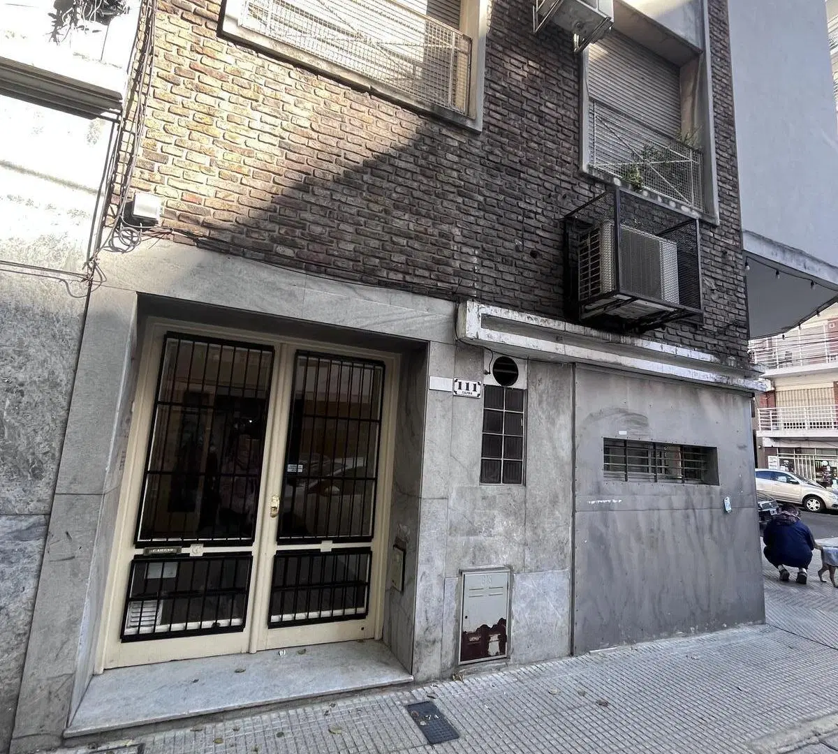 Venta Dpto 3 Ambientes en Esquina | Flores | Super Luminoso 2