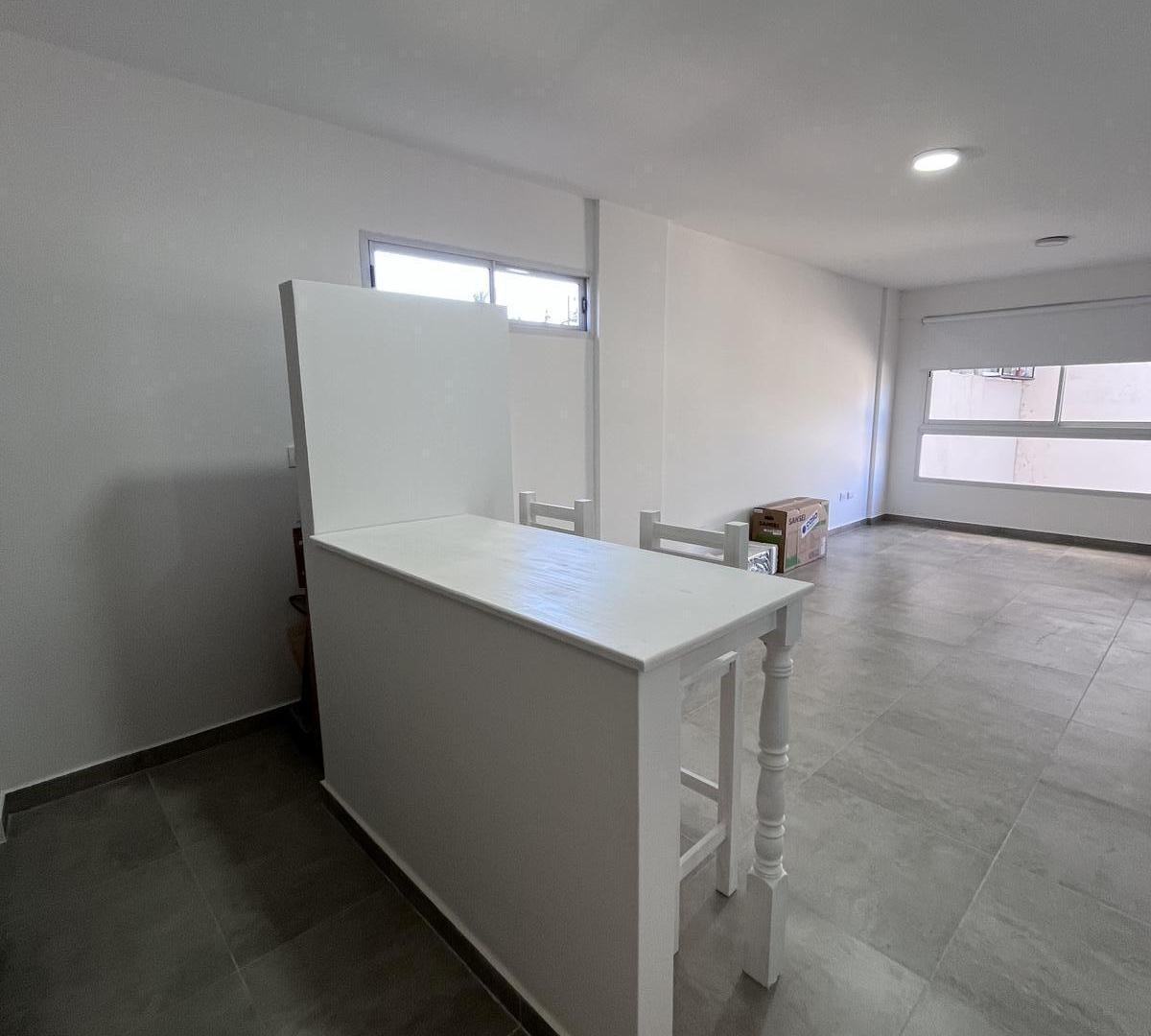 Foto de Monoambiente Equipado A Estrenar - Apto Profesional / Vivienda - Varela, imagen 3