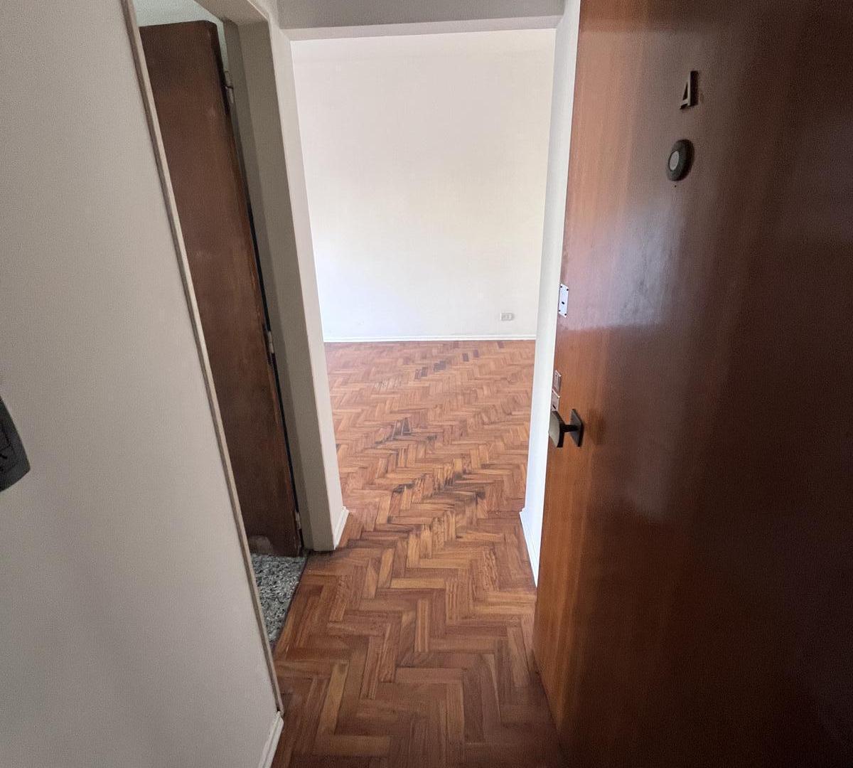 Foto de Departamento Súper Luminoso 2 Ambientes con Balcón al Frente y Lavadero, imagen 5