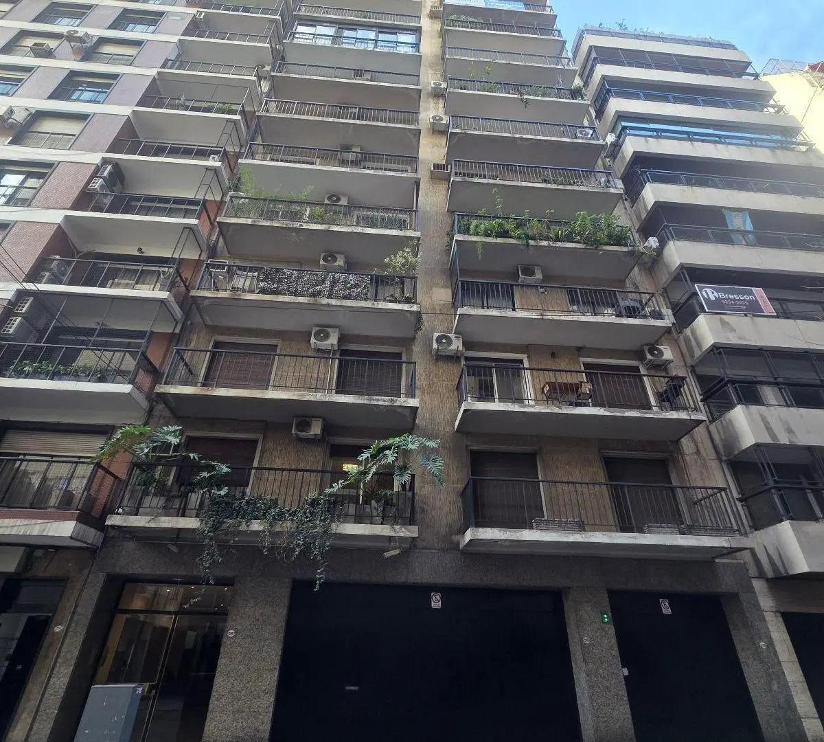 Departamento 4 Ambientes al frente en Alquiler 1