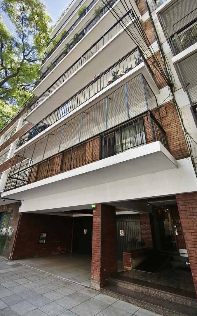 Foto de venta 3 dormitorios con dependencia y cochera zona embajadas, imagen 5