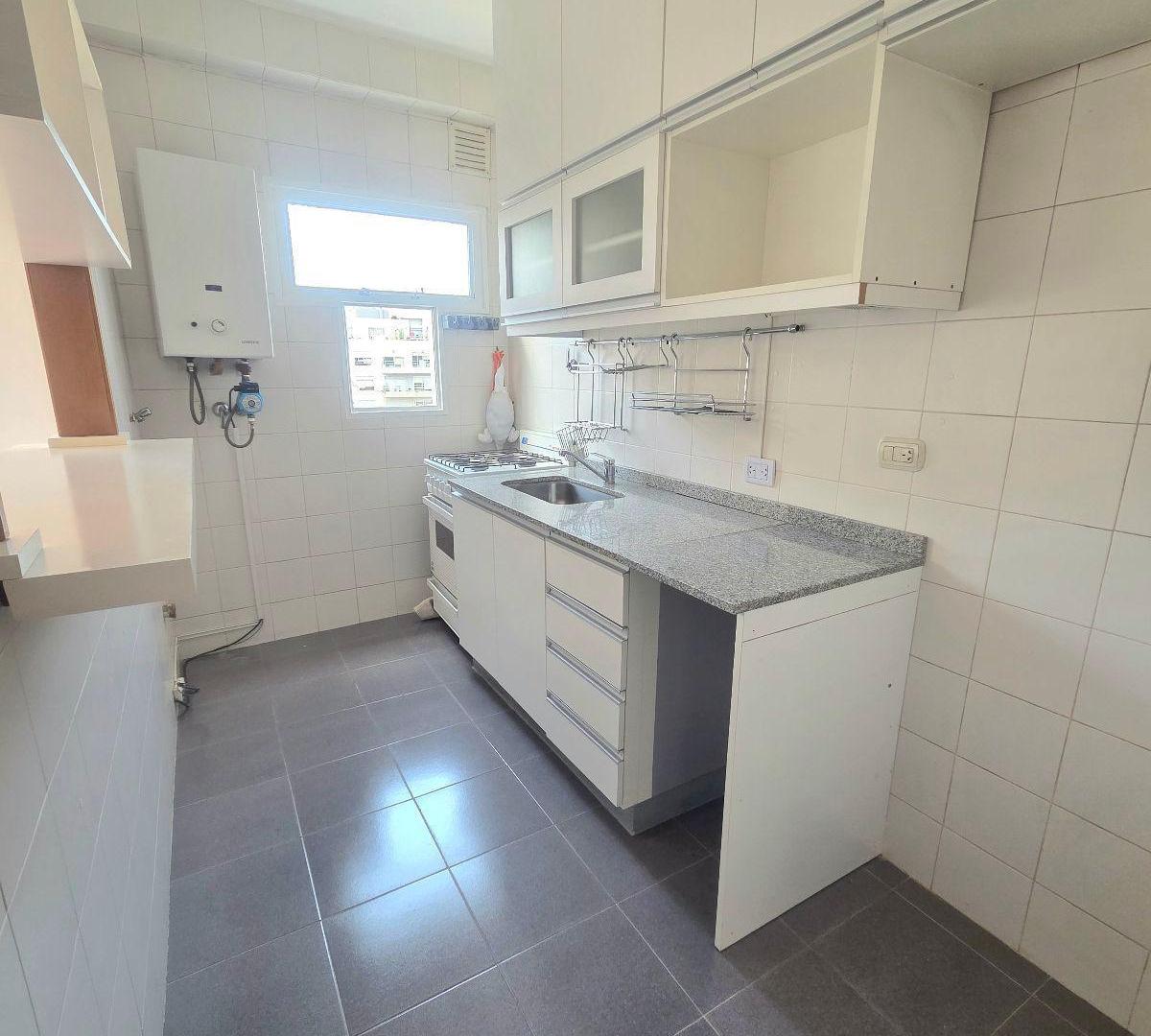 Foto de Departamento en alquiler dos ambientes en Nuñez, piso alto vista, imagen 5