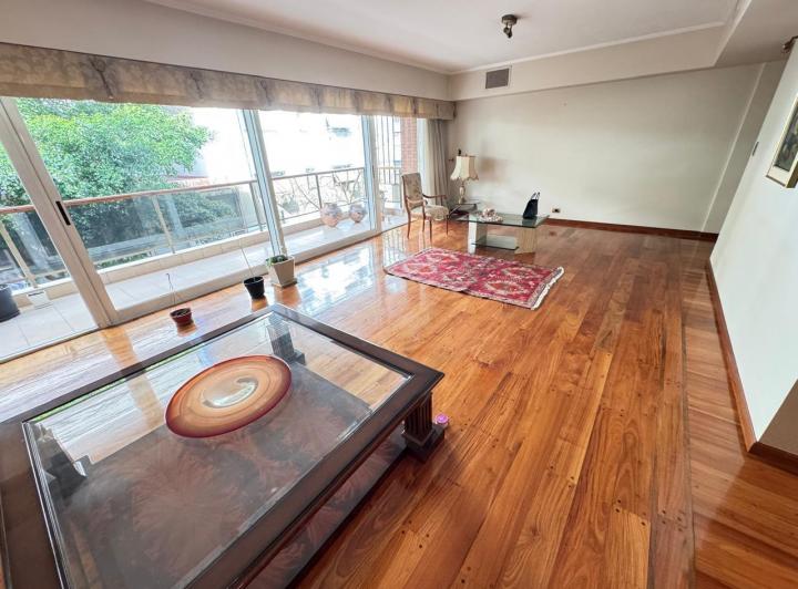 PISO 4amb con dependencia  200m2  Recoleta IMPECABLE! con COCHERA FIJA 5