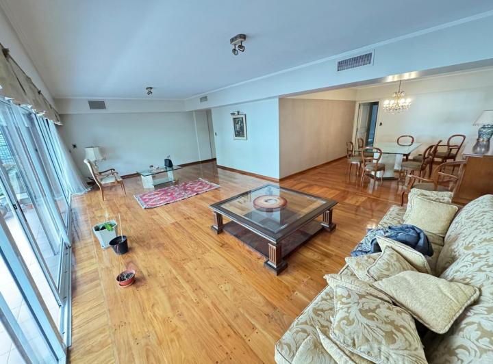 PISO 4amb con dependencia  200m2  Recoleta IMPECABLE! con COCHERA FIJA 4