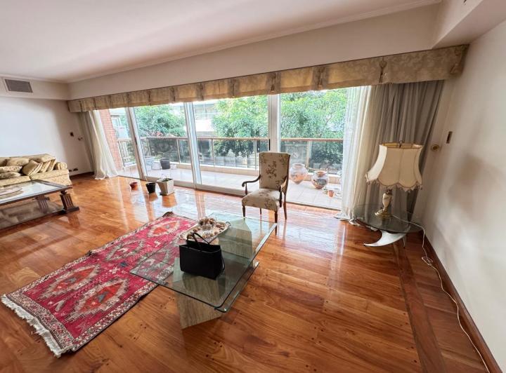 PISO 4amb con dependencia  200m2  Recoleta IMPECABLE! con COCHERA FIJA 2