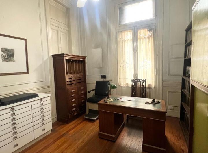 Departamento en edificio de estilo, venta Barrio Norte 5