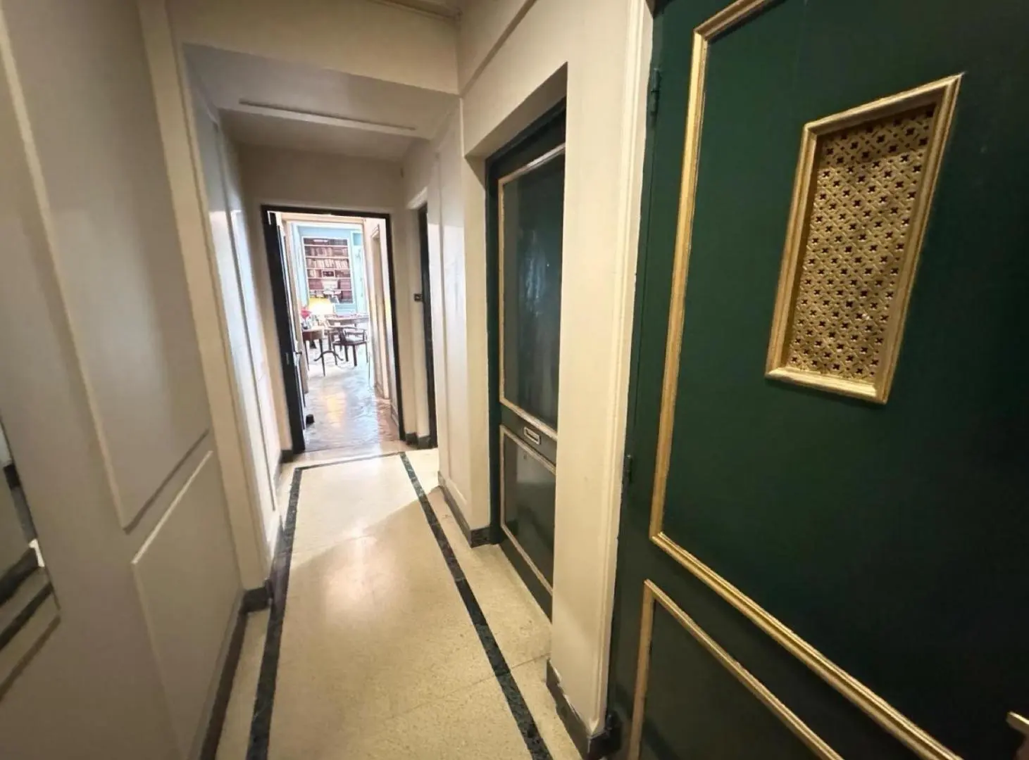 Depatamento en venta recoleta PB, con patio propio ,Luminoso Rodriguez Peña y Juncal ! 4