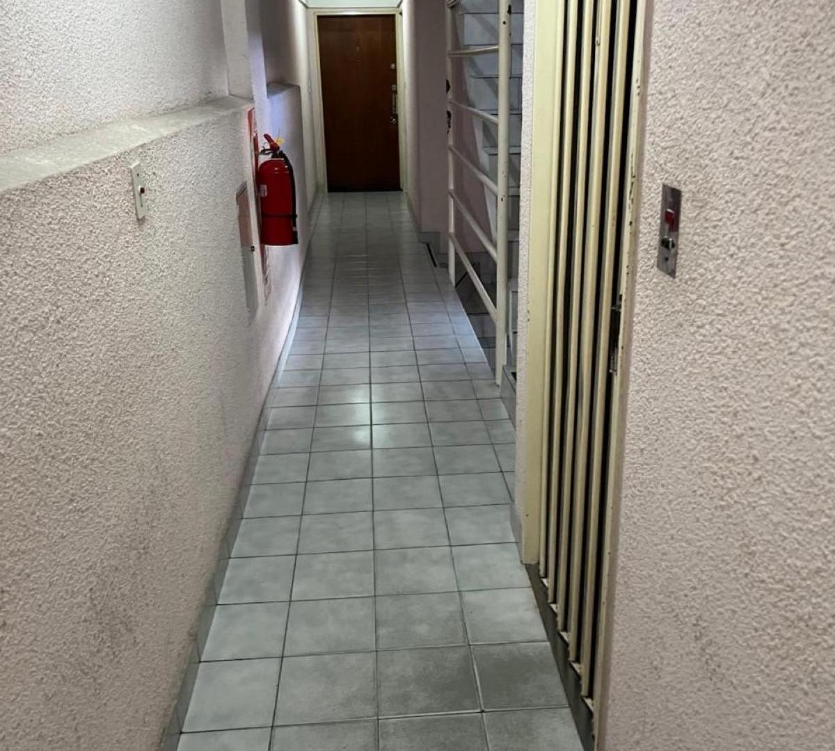 Departamento en Barrio Norte, Venta, 2 amb. Ideal inversor con renta asegurada !!!
