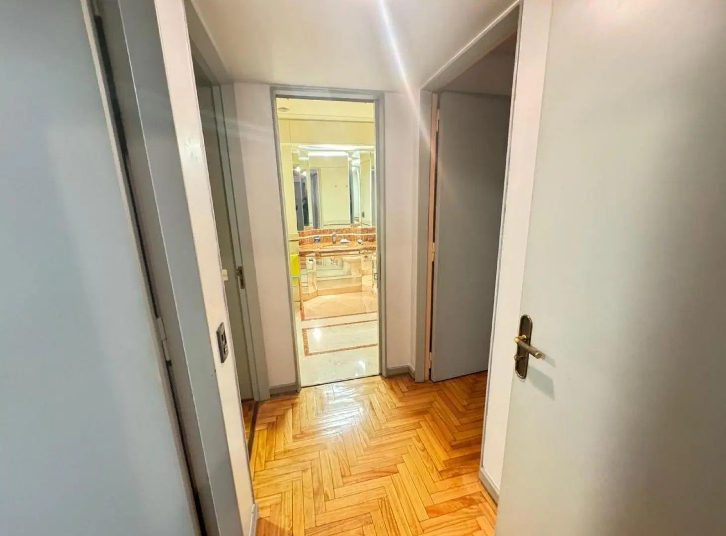 Departamento en Recoleta 3 amb, con dependencia, cochera y baulera ! 5
