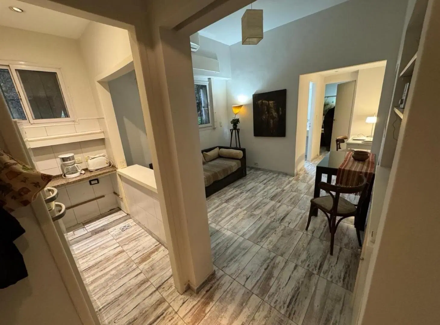 Departamento de 2 amb, en planta baja, vista a jardines ! 3