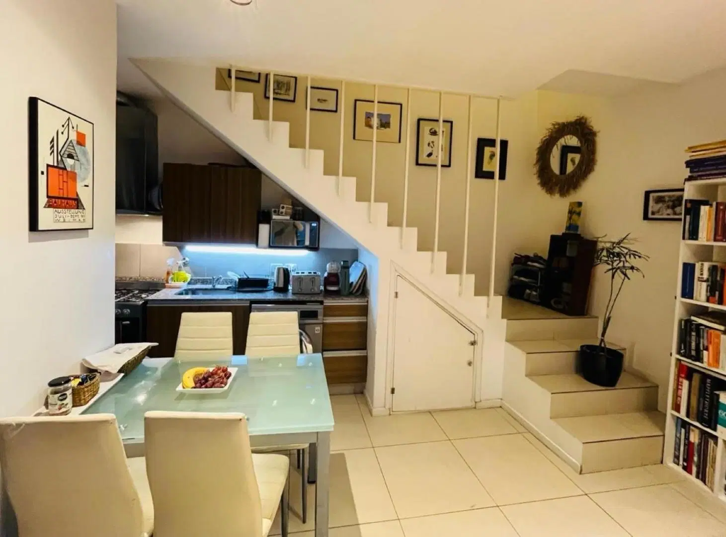 Departamento en duplex, 3 amb, patio, Saavedra 4