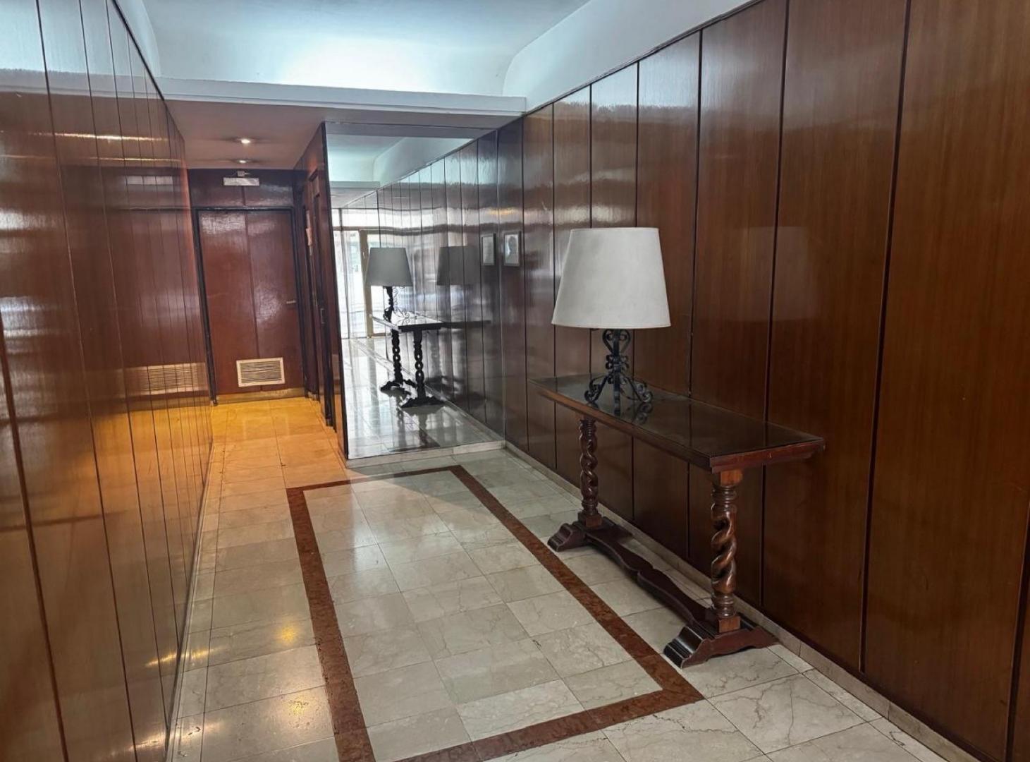 Foto de Departamento en Barrio Norte de 2 amb, con patio, Peña y Av Pueyrredon !, imagen 1