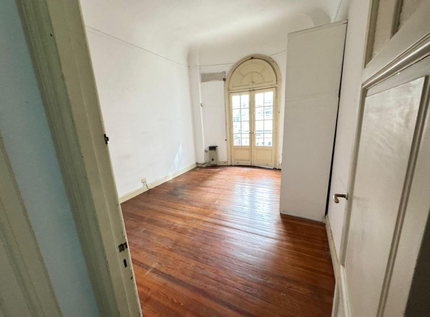 Foto de Lindisimo semipiso Estilo Frances de 4 amb en edificio de categoria, imagen 4