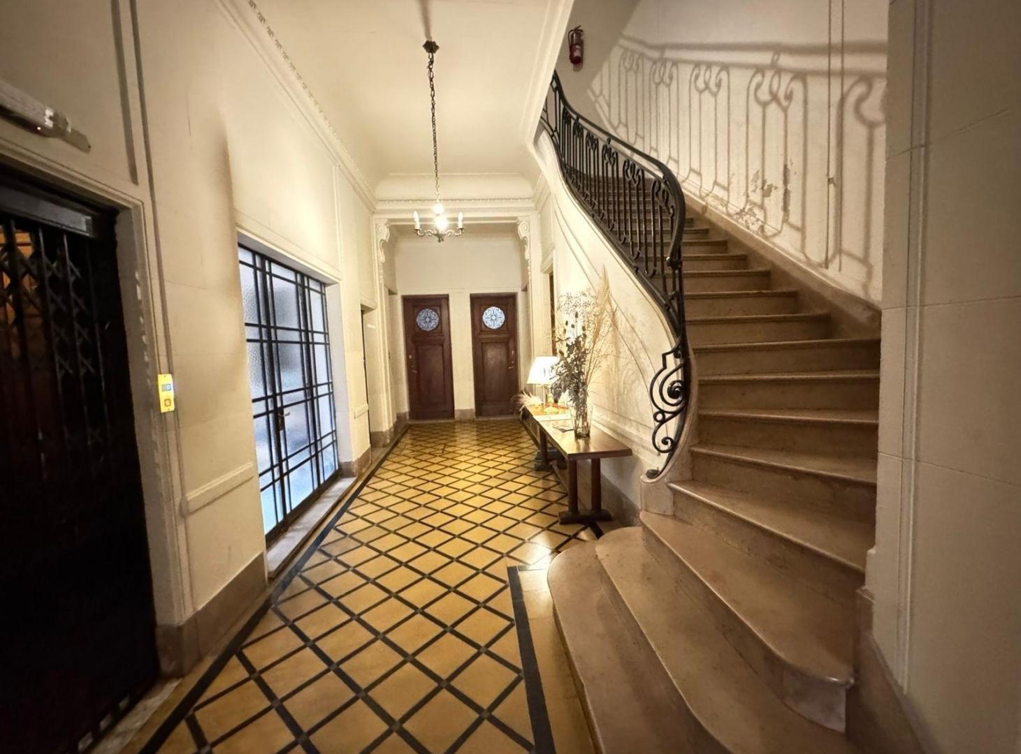 Foto de Lindisimo semipiso Estilo Frances de 4 amb en edificio de categoria, imagen 5