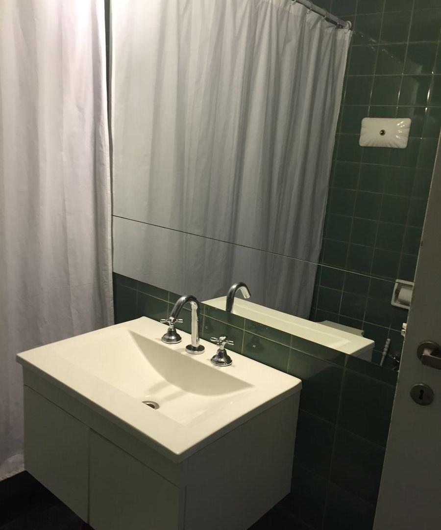 Foto de Departamento de 2 amplios ambientes, al frente, en Barrio Norte, imagen 3