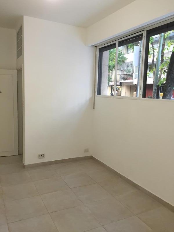 Foto de Departamento venta 2 ambientes Barrio Norte c/patio super luminoso! a, imagen 1