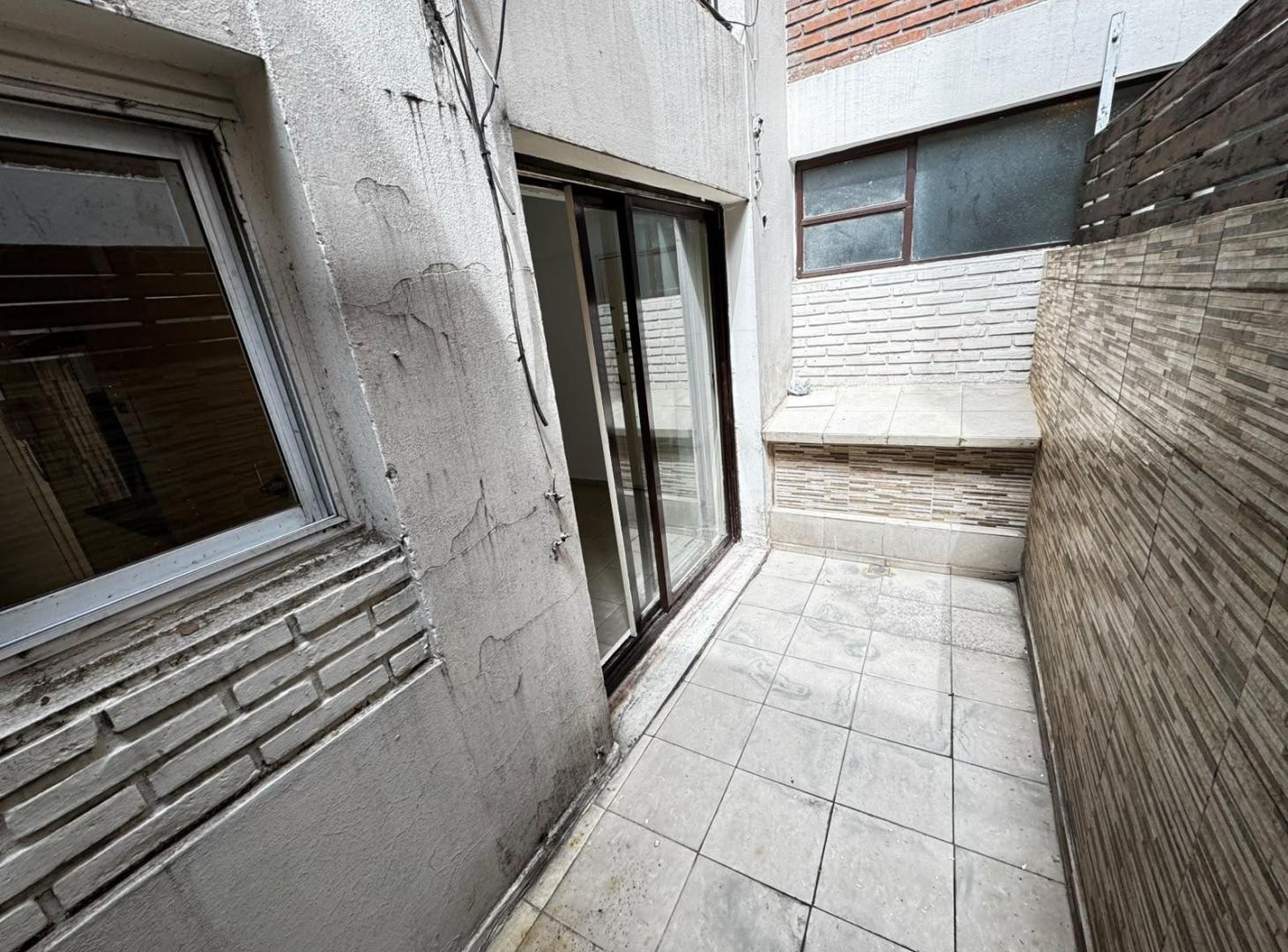Foto de Departamento 3 ambientes con balcon y patio, imagen 3