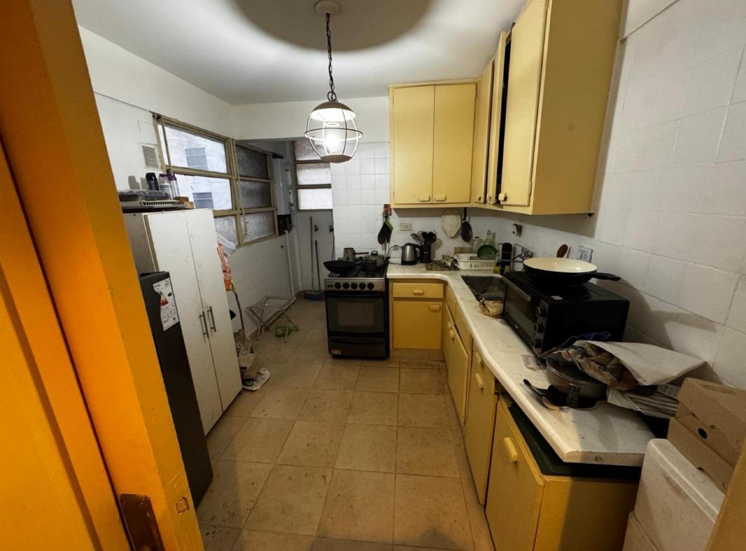 Foto de Excelente Departamento Recoleta Peña y Ayacucho venta 4 amb piso alto, imagen 5