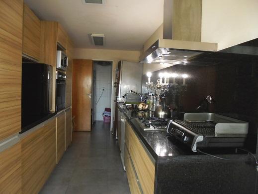 Piso de 4 Ambientes con Cochera Fija en Ss y Baulera. Piscina, Sum con Parrilla 3