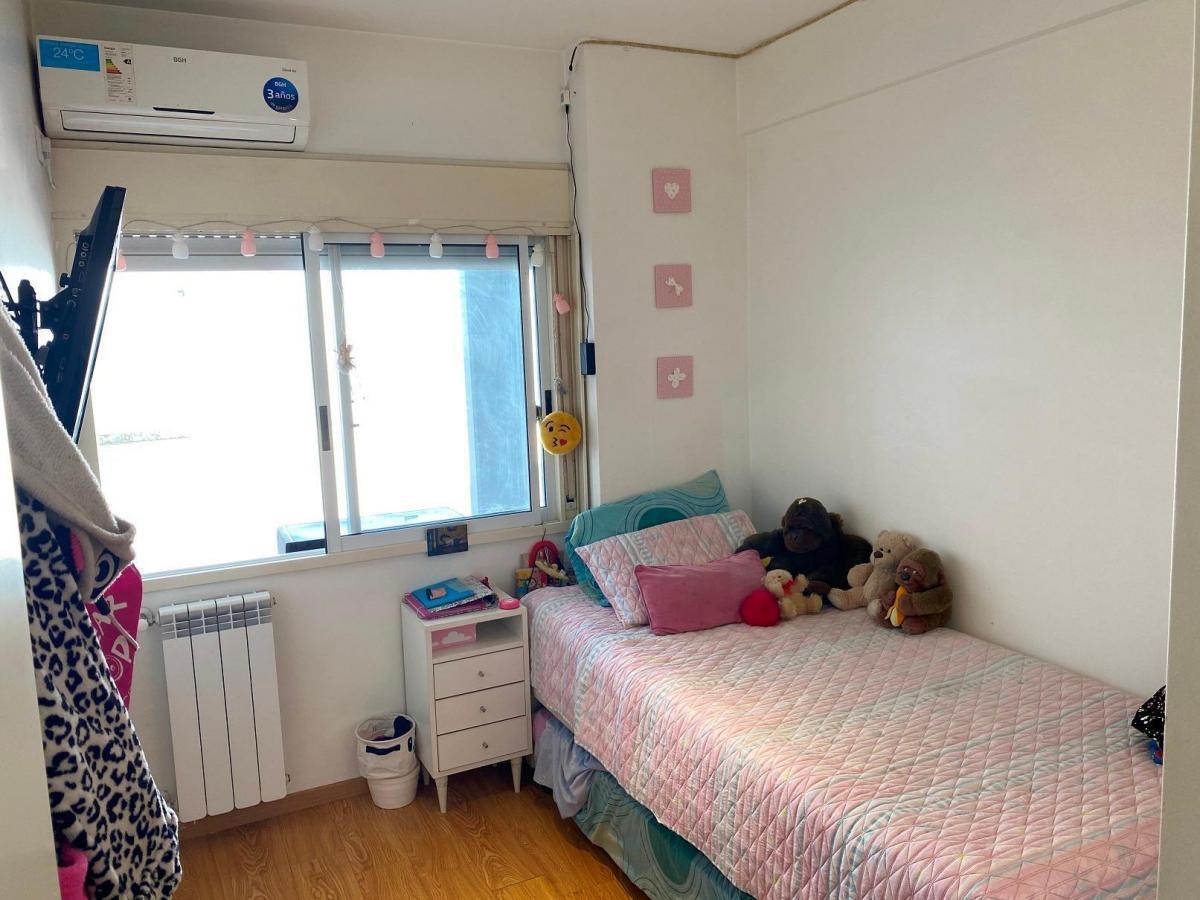 Departamento 4 Ambientes Al Contrafrente con 2 Cocheras Cubiertas en Pb 2