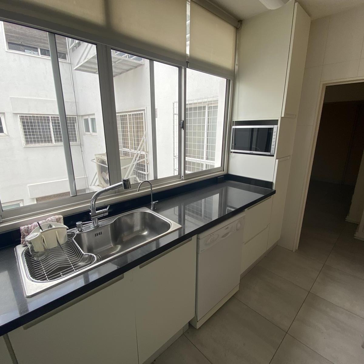 Espectacular Piso en Caballito Amoblado - 2 Cocheras Cubiertas en Pb 2