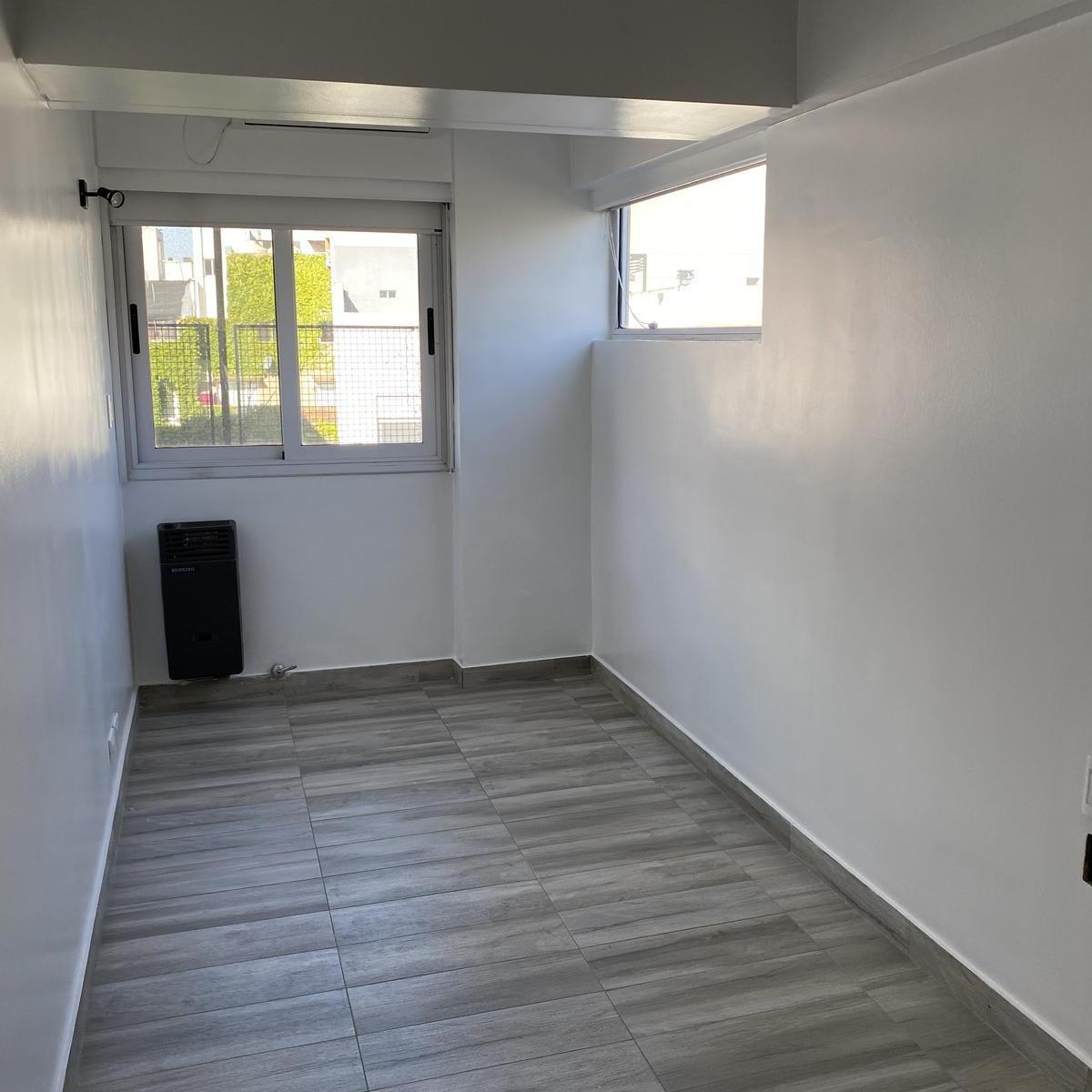 Duplex 4 Ambientes con Terraza y Parrilla en Caballito 2