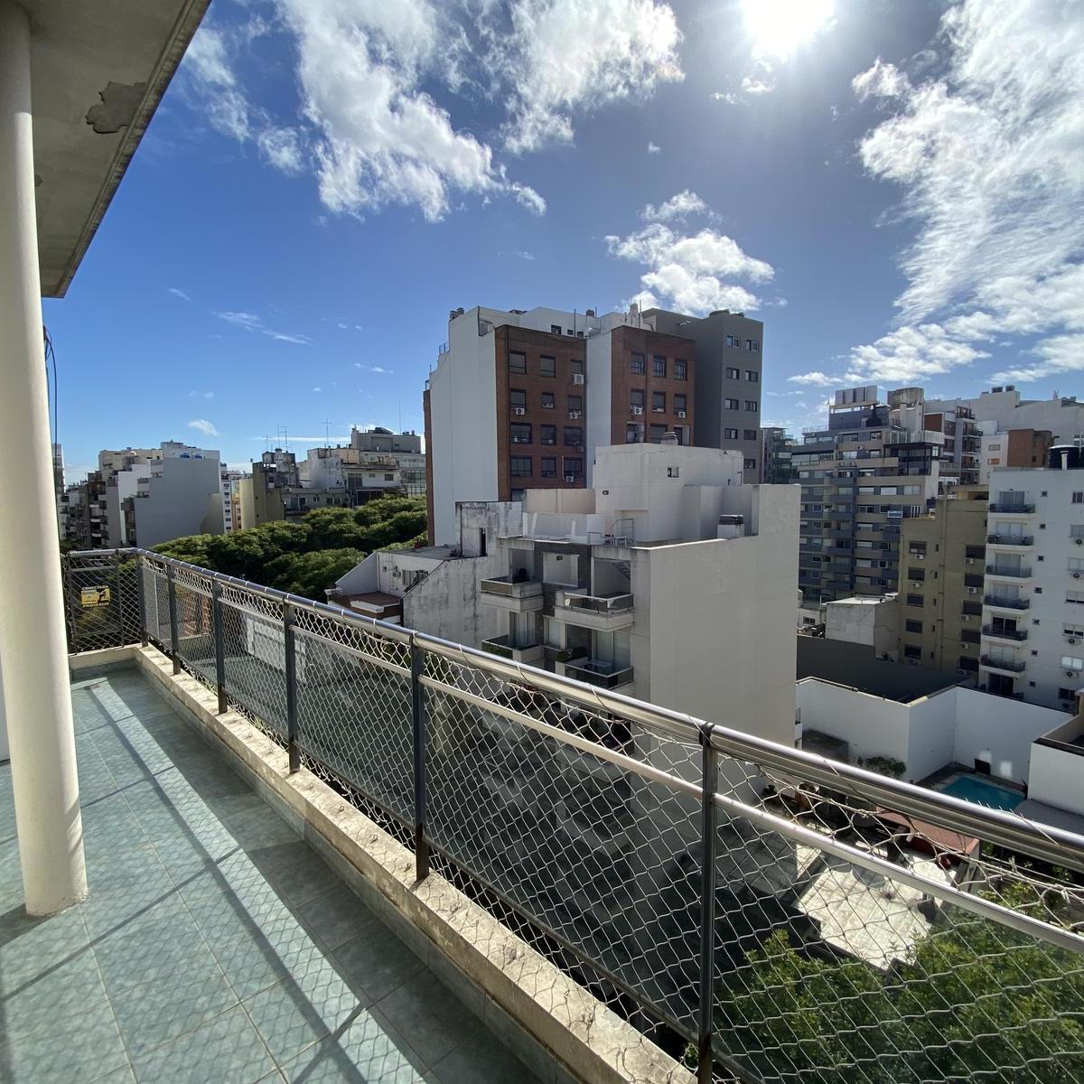 Departamento 4 Amb con Cochera y Terraza en Caballito Sur 2