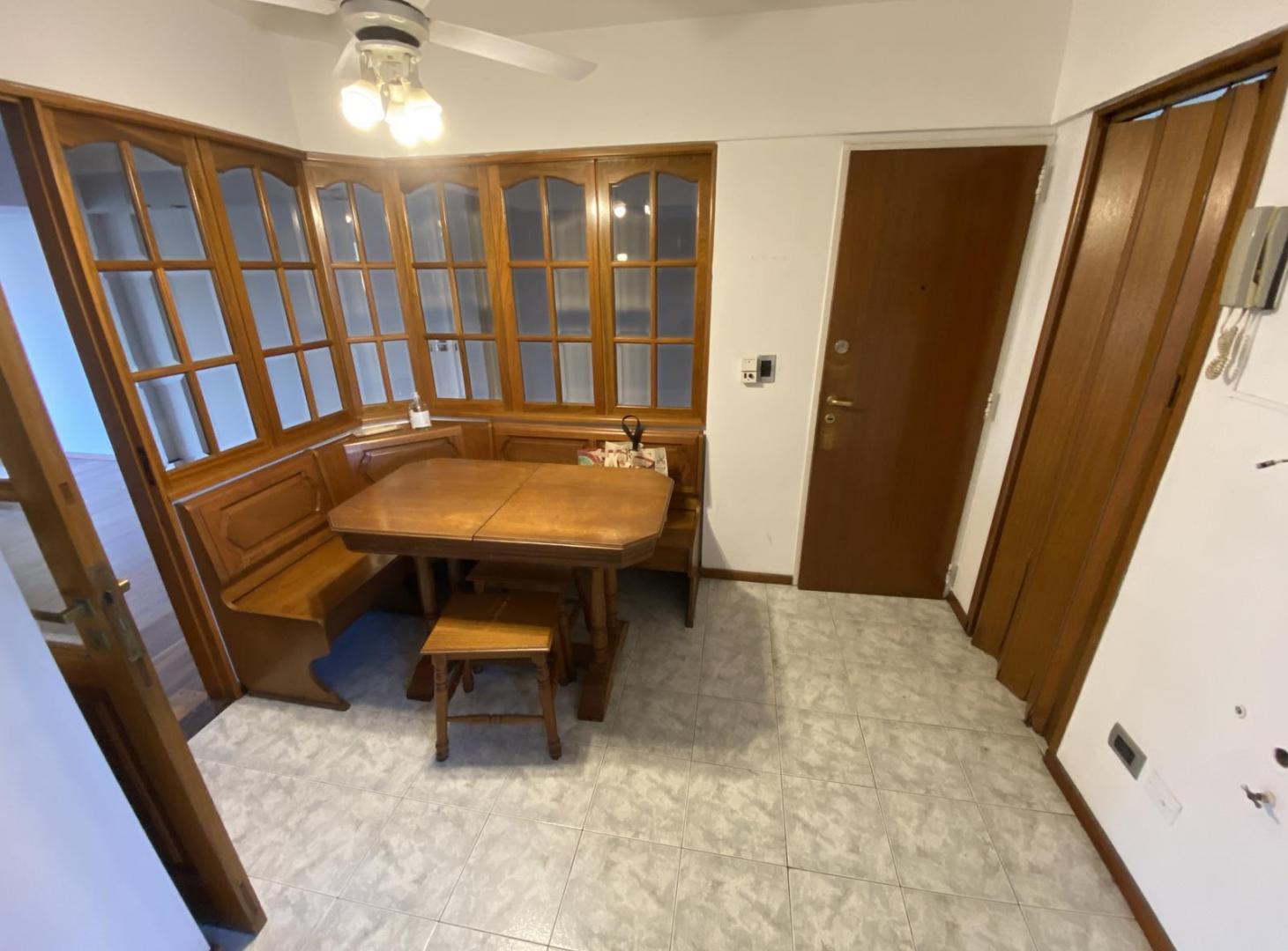 Foto de Departamento 4 ambientes con cochera en Caballito, imagen 3