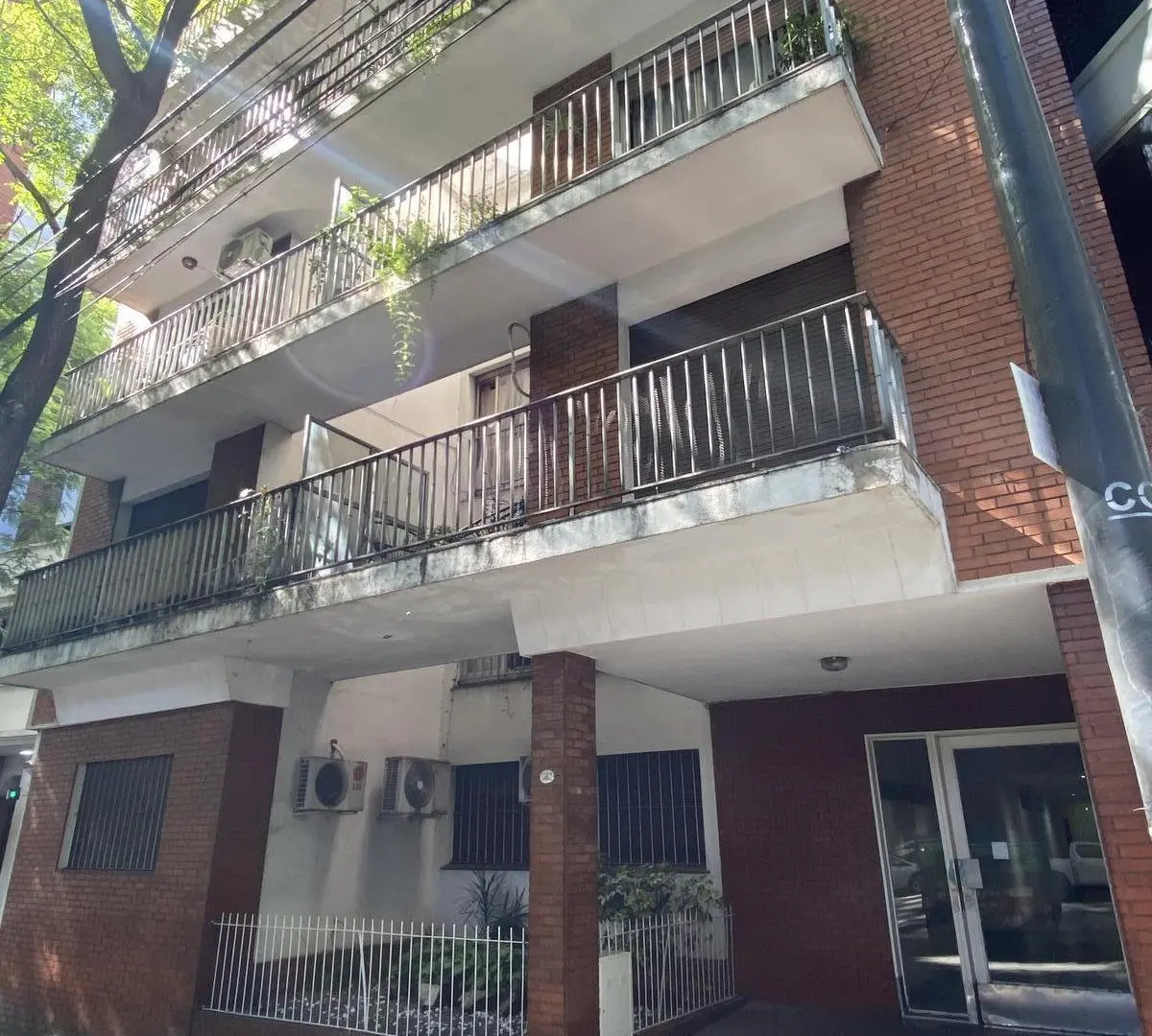 Departamento 3 ambientes con patio en Pedro Goyena. Apto Profesional 1