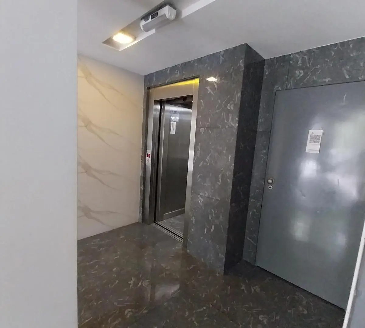Departamento de 2 ambientes contrafrente 5
